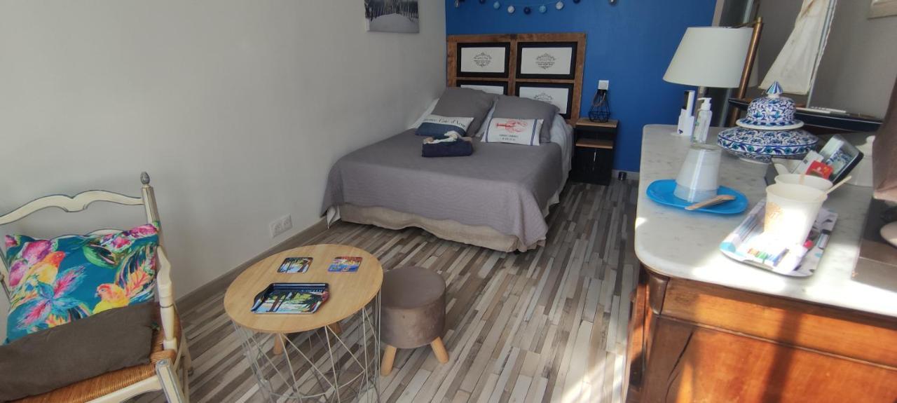 2 Chambres Cote Plage Et Aeroport Hyeres Bagian luar foto